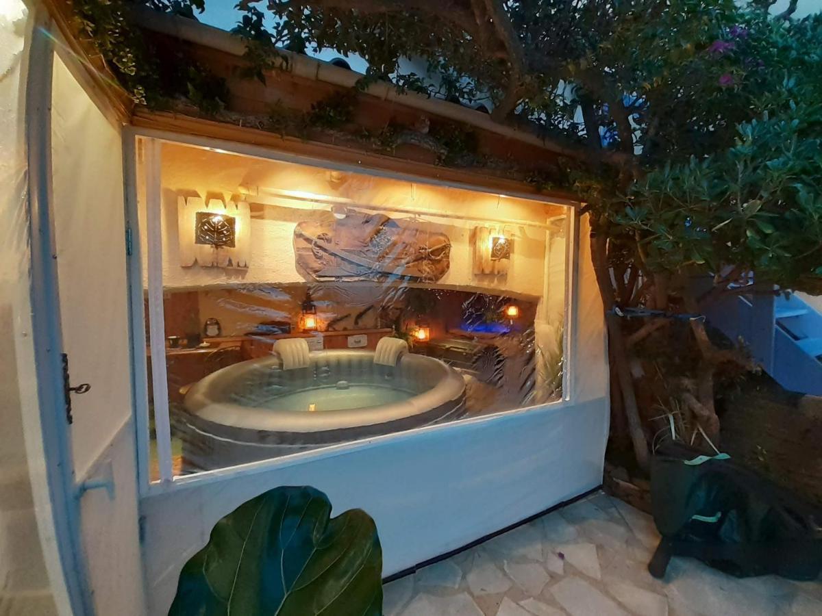 Nouveau ! Chambre D'Hote Insolite Privee " Coeurs De Pirates A Bali En Provence" Spa Sauna Massages Dans Cadre Exotique D'Amenagements Exterieurs D'Exception Ete Comme Hiver Bienvenue !!! Cavalaire-sur-Mer Exterior photo