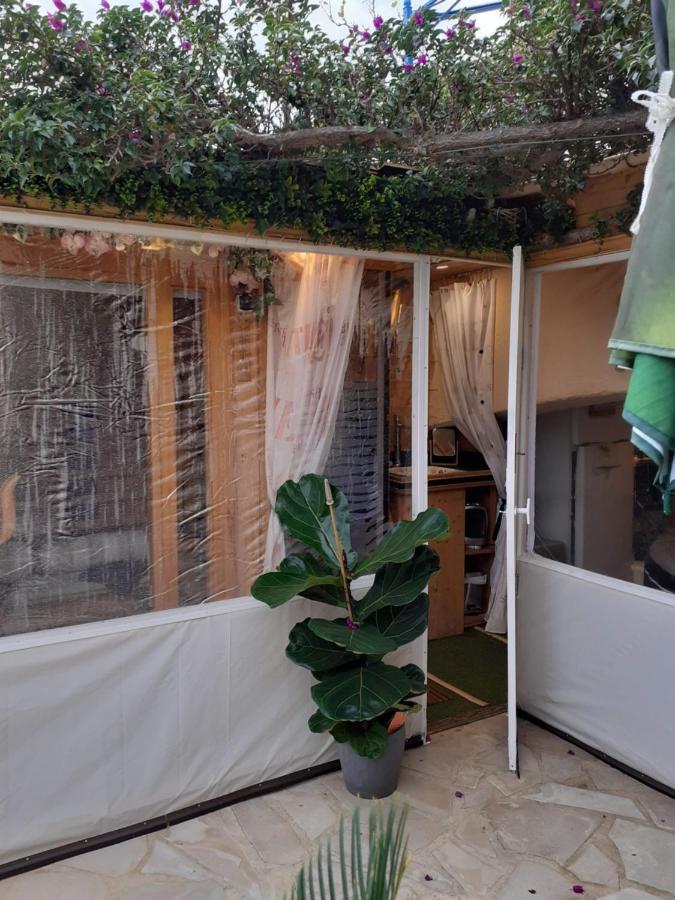 Nouveau ! Chambre D'Hote Insolite Privee " Coeurs De Pirates A Bali En Provence" Spa Sauna Massages Dans Cadre Exotique D'Amenagements Exterieurs D'Exception Ete Comme Hiver Bienvenue !!! Cavalaire-sur-Mer Exterior photo
