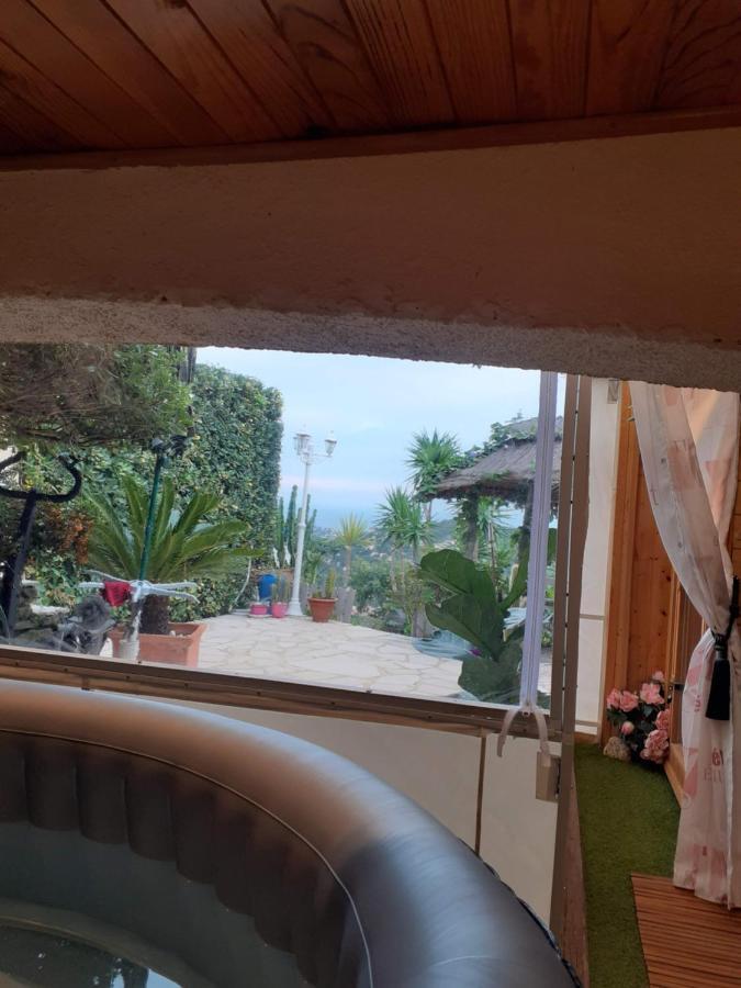 Nouveau ! Chambre D'Hote Insolite Privee " Coeurs De Pirates A Bali En Provence" Spa Sauna Massages Dans Cadre Exotique D'Amenagements Exterieurs D'Exception Ete Comme Hiver Bienvenue !!! Cavalaire-sur-Mer Exterior photo