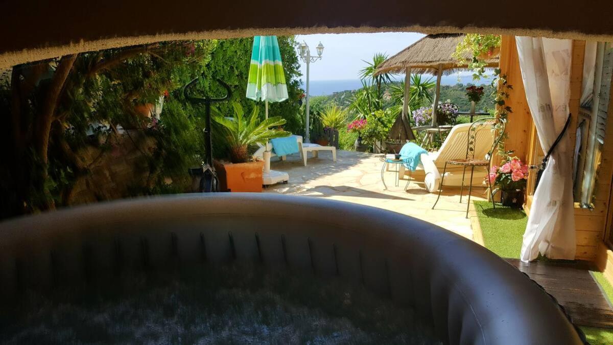 Nouveau ! Chambre D'Hote Insolite Privee " Coeurs De Pirates A Bali En Provence" Spa Sauna Massages Dans Cadre Exotique D'Amenagements Exterieurs D'Exception Ete Comme Hiver Bienvenue !!! Cavalaire-sur-Mer Exterior photo